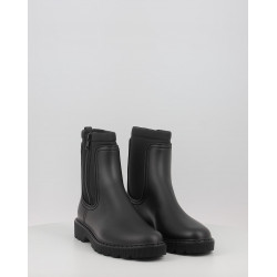 CHLOE ENGOMADO W10300