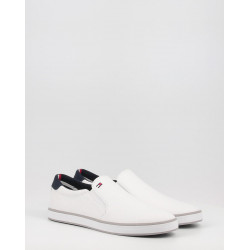 ICONIC SLIP ON SNEAKER