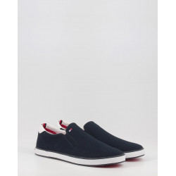 ICONIC SLIP ON SNEAKER