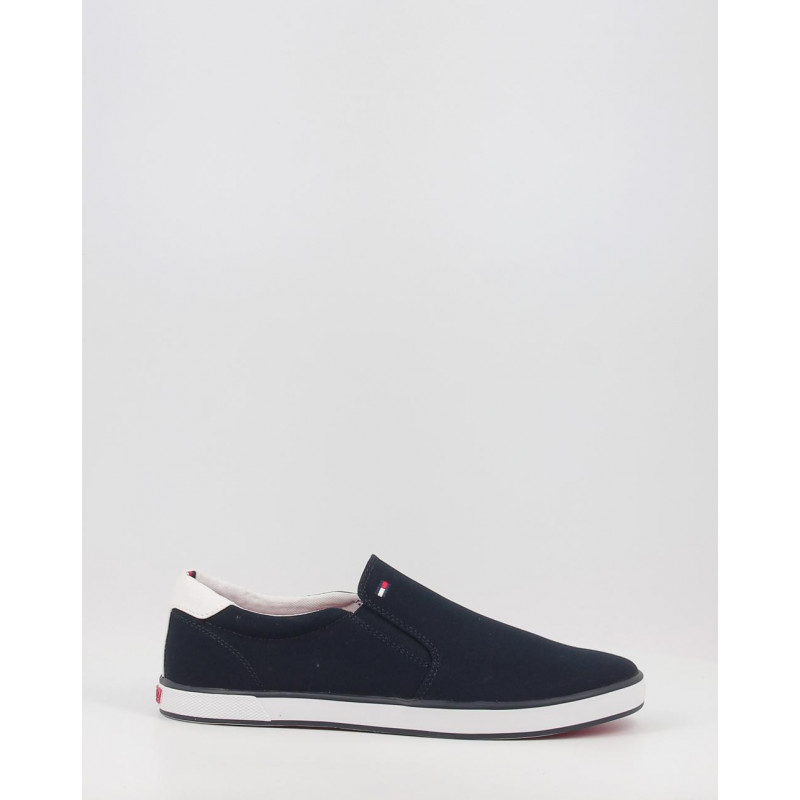 ICONIC SLIP ON SNEAKER