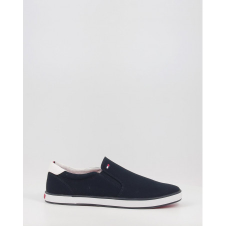 ICONIC SLIP ON SNEAKER