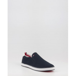 ICONIC SLIP ON SNEAKER