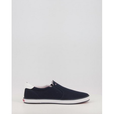 ICONIC SLIP ON SNEAKER