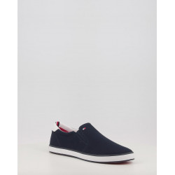 ICONIC SLIP ON SNEAKER